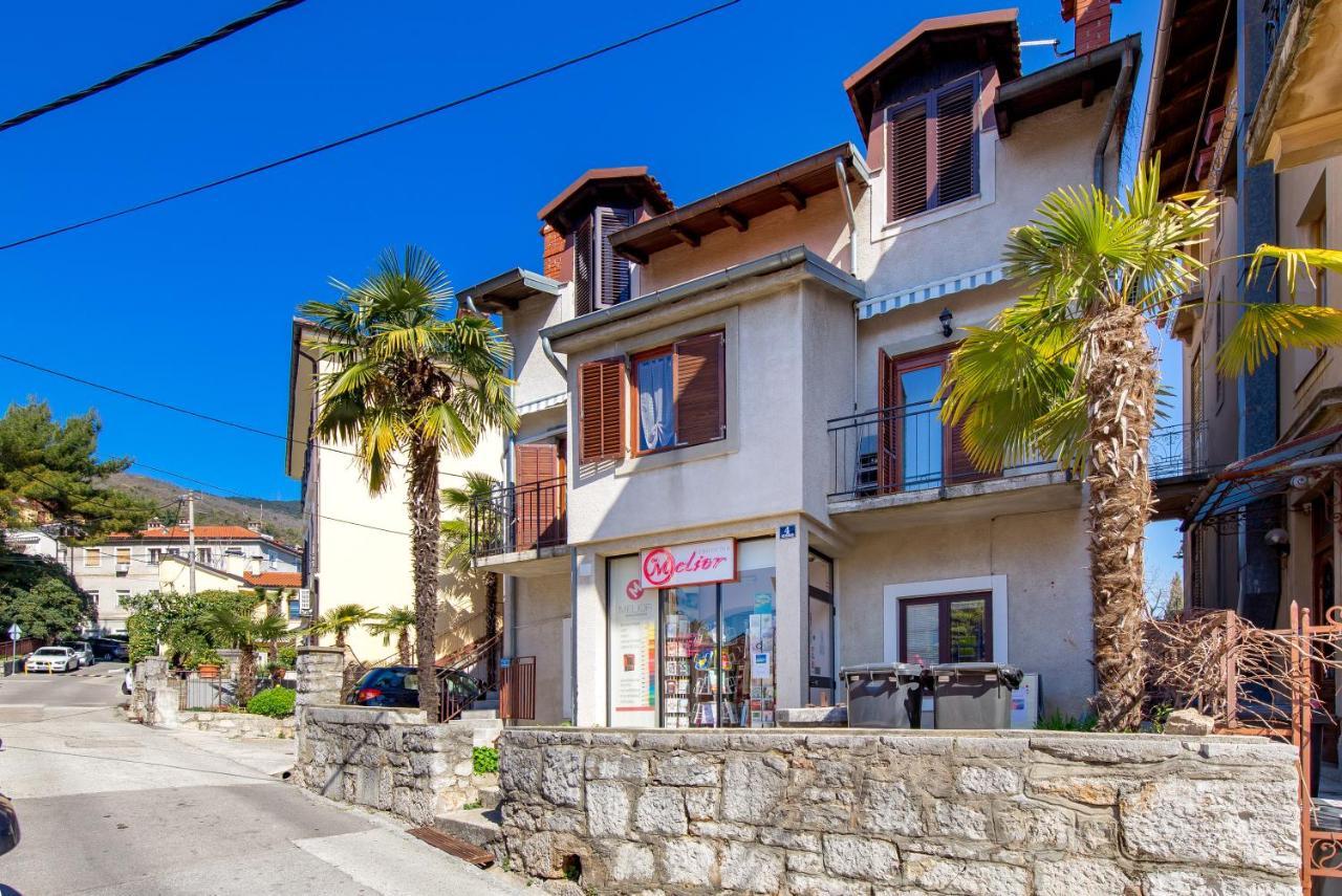 Apartmán Pearl, Center